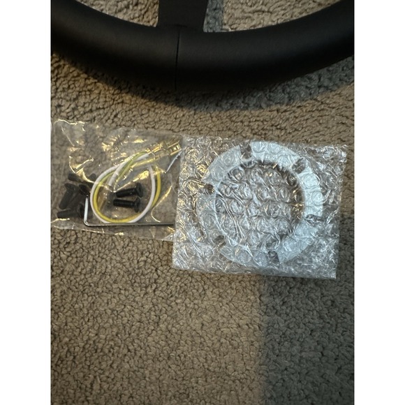 MOMO prototipo P5 Black Edition 350mm 14' Genuine Leather Sport Steering Wheel - Picture 5 of 12